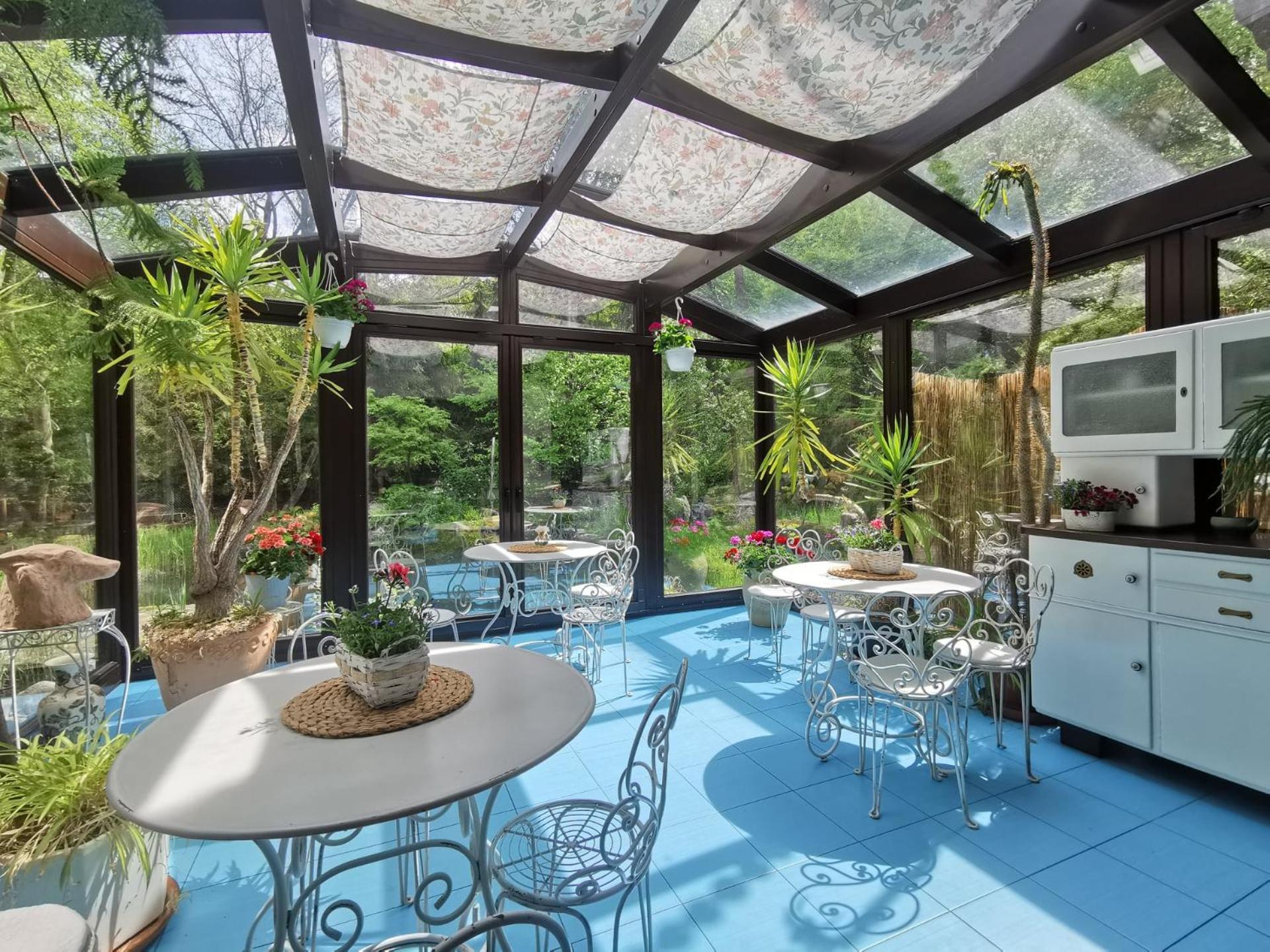 Guest house Ekosamotnia 4*