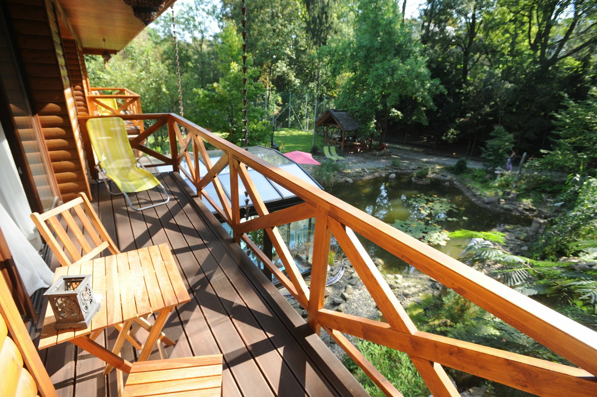 Ekosamotnia Guest house 4*