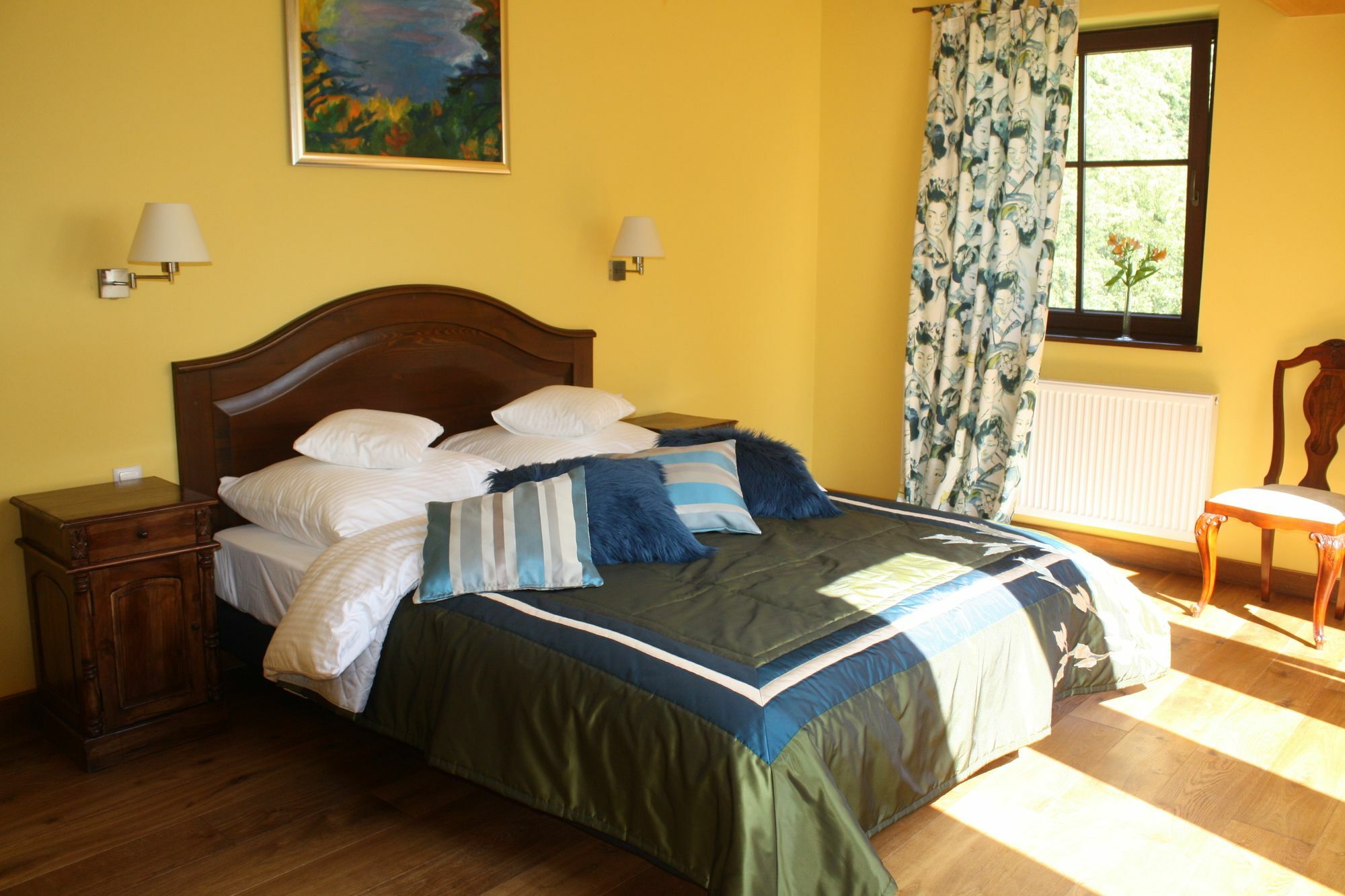 Ekosamotnia Guest house 4*